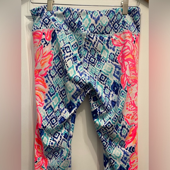 Lilly Pulitzer Luxletic Weekender Blue Pink Crop Leggings Women’s Size Large - Picture 8 of 8